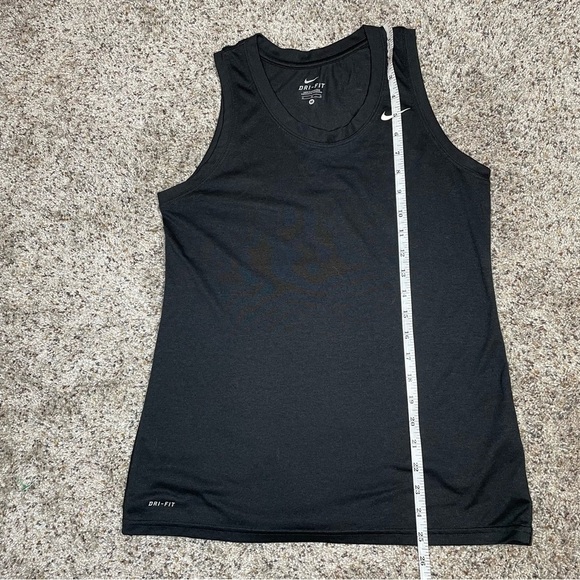 Nike Dri-Fit Sleeveless Activewear Workout Muscle Tank Top in Black Medium - Picture 10 of 10